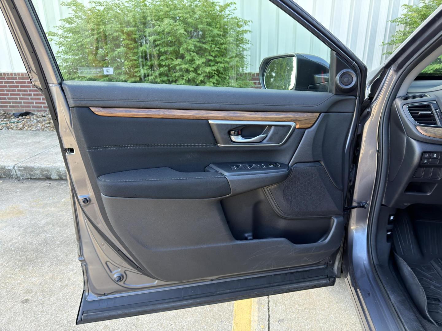 2019 GRAY /Black Honda CR-V EX AWD (5J6RW2H5XKL) with an 1.5L 4 Cyl. TURBO engine, CVT transmission, located at 2990 Old Orchard Rd., Jackson, MO, 63755, 37.354214, -89.612106 - 2019 Honda CR-V EX 1-Owner 128xxx miles All Wheel Drive 1.5L 4 Cyl. Automatic Backup Camera Power Driver Seat Heated Seats Sunroof Bluetooth Remote Start Cruise Power Windows/Locks/Mirrors We have financing available and we accept trades! Fill out a credit application on our website or - Photo#14