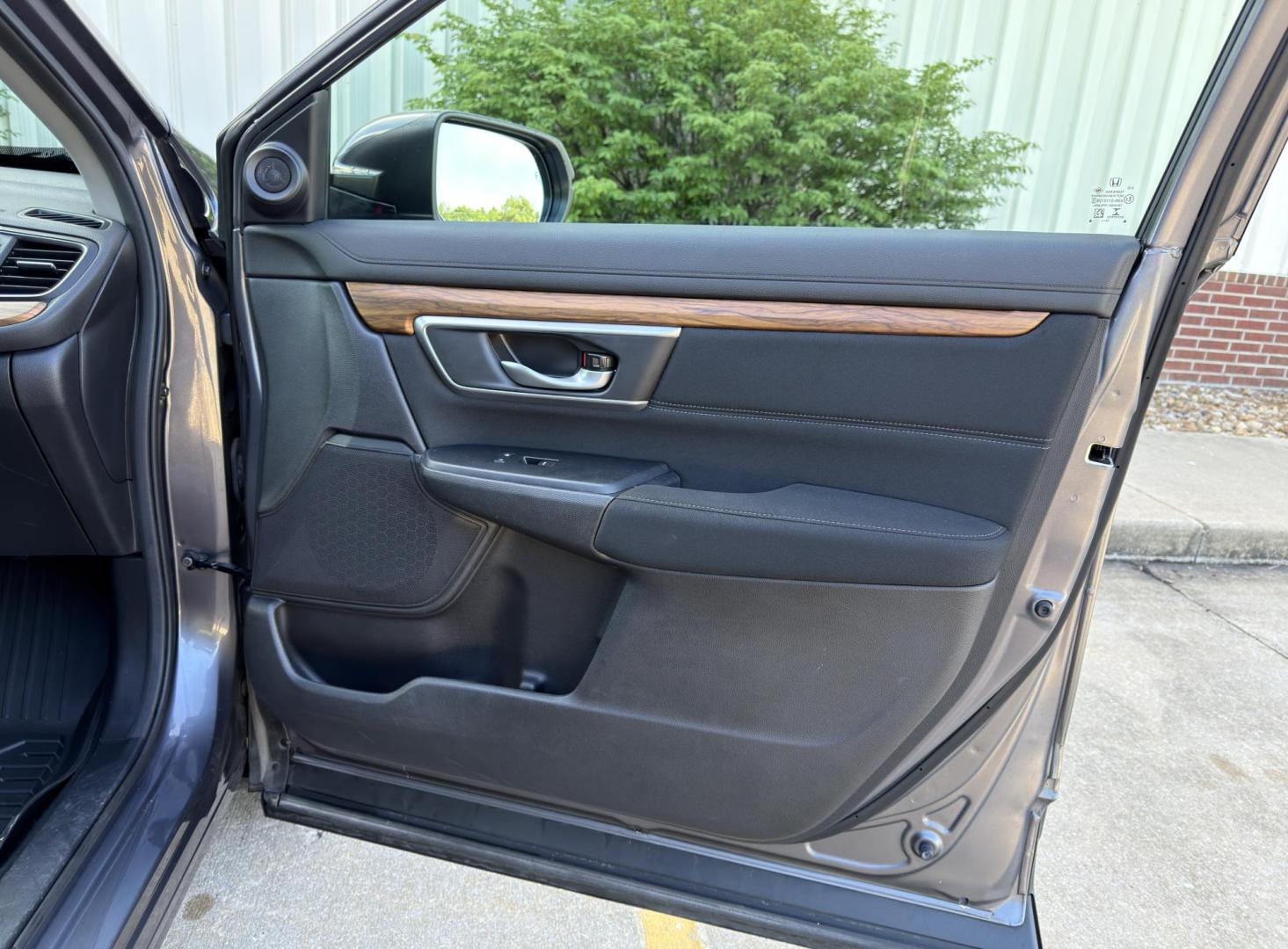 2019 GRAY /Black Honda CR-V EX AWD (5J6RW2H5XKL) with an 1.5L 4 Cyl. TURBO engine, CVT transmission, located at 2990 Old Orchard Rd., Jackson, MO, 63755, 37.354214, -89.612106 - 2019 Honda CR-V EX 1-Owner 128xxx miles All Wheel Drive 1.5L 4 Cyl. Automatic Backup Camera Power Driver Seat Heated Seats Sunroof Bluetooth Remote Start Cruise Power Windows/Locks/Mirrors We have financing available and we accept trades! Fill out a credit application on our website or - Photo#16