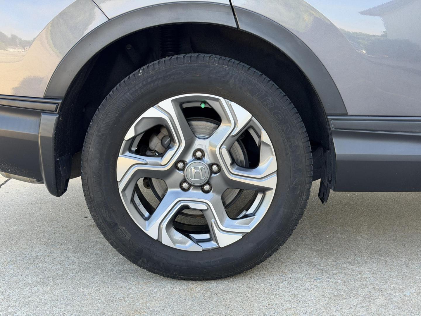 2019 GRAY /Black Honda CR-V EX AWD (5J6RW2H5XKL) with an 1.5L 4 Cyl. TURBO engine, CVT transmission, located at 2990 Old Orchard Rd., Jackson, MO, 63755, 37.354214, -89.612106 - 2019 Honda CR-V EX 1-Owner 128xxx miles All Wheel Drive 1.5L 4 Cyl. Automatic Backup Camera Power Driver Seat Heated Seats Sunroof Bluetooth Remote Start Cruise Power Windows/Locks/Mirrors We have financing available and we accept trades! Fill out a credit application on our website or - Photo#40