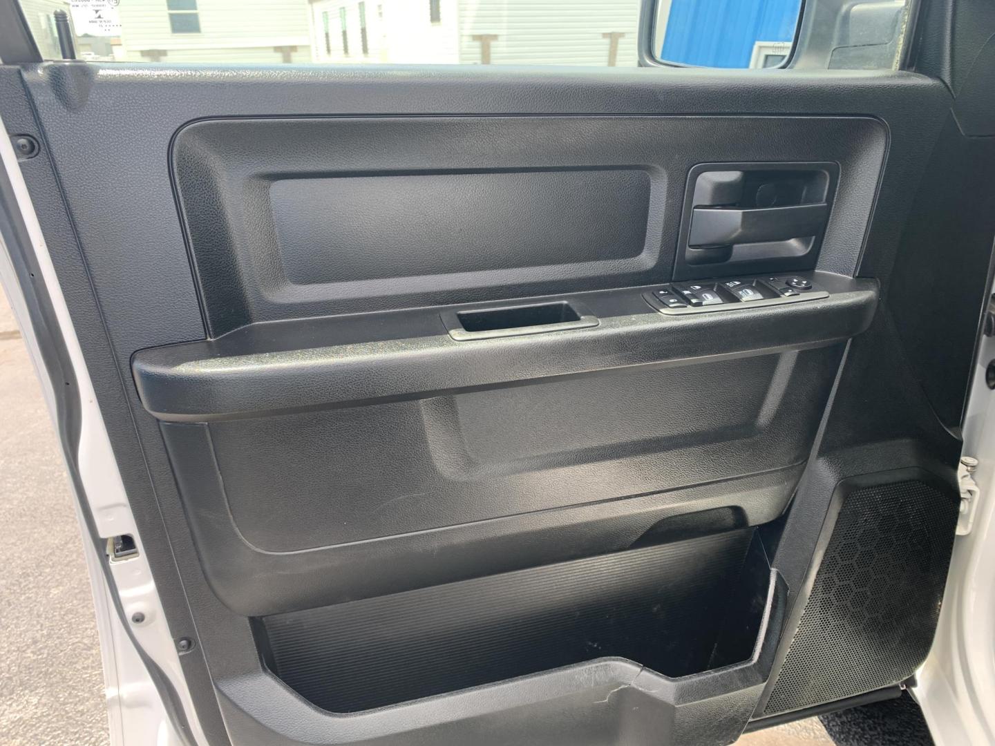 2021 WHITE /GRAY RAM 1500 Classic Tradesman Quad Cab 2WD (1C6RR6FG9MS) with an 3.6L V6 DOHC 24V FFV engine, Automatic transmission, located at 506 S. Kingshighway, Cape Girardeau, MO, 63703, (573) 235-5000, 37.294991, -89.553635 - 2021 RAM 1500 Classic Tradesman Quad Cab 2WD 137,xxx miles One Owner Bluetooth Backup Camera Rear wheel drive Power windows/locks/mirrors We have financing available and we accept trades! Fill out a credit application on our website or come by today! If you have any questions, give us a call - Photo#16