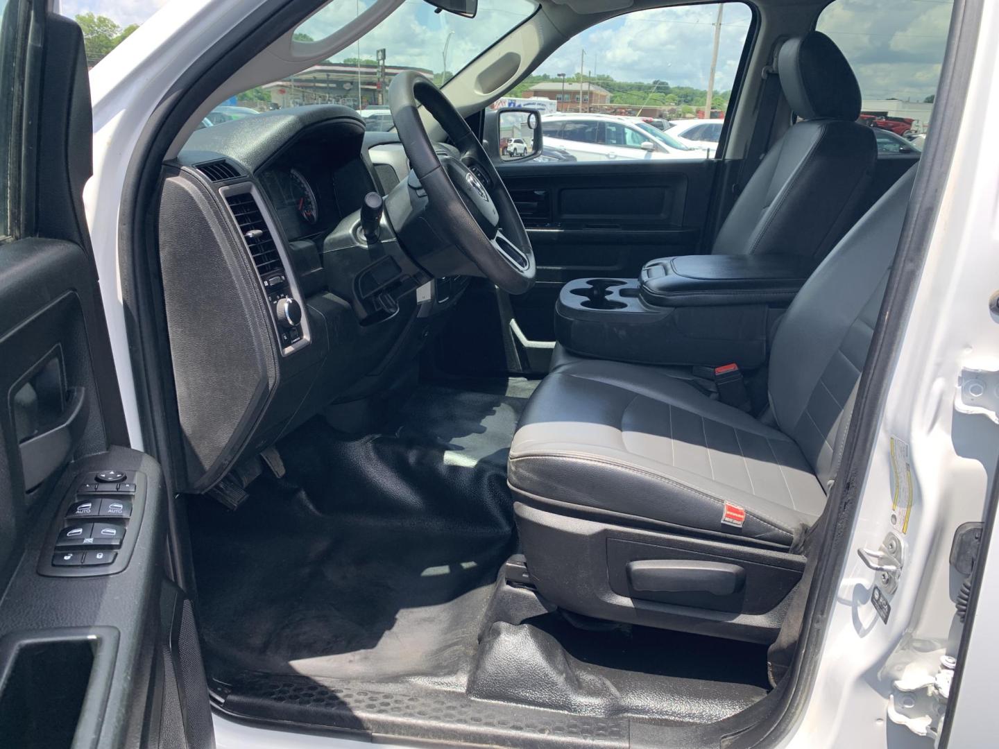 2021 WHITE /GRAY RAM 1500 Classic Tradesman Quad Cab 2WD (1C6RR6FG9MS) with an 3.6L V6 DOHC 24V FFV engine, Automatic transmission, located at 506 S. Kingshighway, Cape Girardeau, MO, 63703, (573) 235-5000, 37.294991, -89.553635 - 2021 RAM 1500 Classic Tradesman Quad Cab 2WD 137,xxx miles One Owner Bluetooth Backup Camera Rear wheel drive Power windows/locks/mirrors We have financing available and we accept trades! Fill out a credit application on our website or come by today! If you have any questions, give us a call - Photo#17
