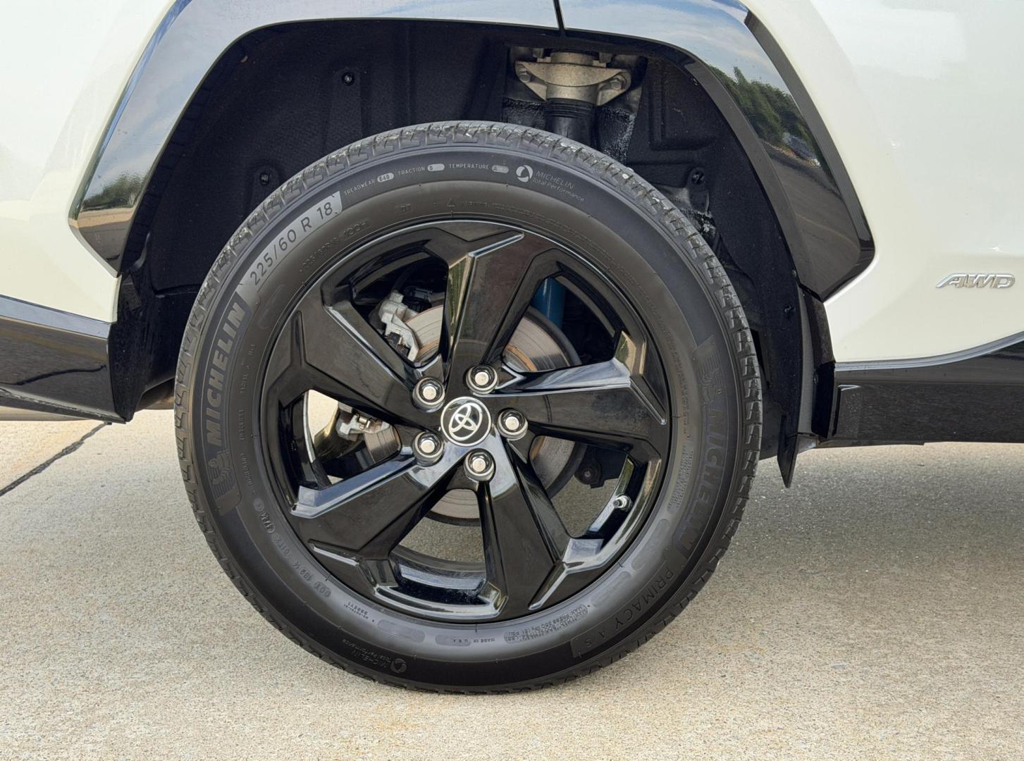 2019 WHITE /Black Toyota RAV4 Hybrid XSE (2T3EWRFV5KW) with an 2.5L 4 Cyl. HYBRID engine, CVT transmission, located at 2990 Old Orchard Rd., Jackson, MO, 63755, 37.354214, -89.612106 - 2019 Toyota RAV4 XSE Hybrid 74xxx miles All Wheel Drive 2.5L 4 Cyl. Hybrid Automatic Leather Backup Camera Power Driver Seat Backup Camera Sunroof Bluetooth Cruise Power Windows/Locks/Mirrors We have financing available and we accept trades! Fill out a credit application on our website - Photo#42
