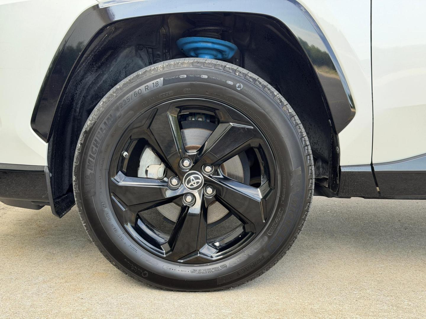 2019 WHITE /Black Toyota RAV4 Hybrid XSE (2T3EWRFV5KW) with an 2.5L 4 Cyl. HYBRID engine, CVT transmission, located at 2990 Old Orchard Rd., Jackson, MO, 63755, 37.354214, -89.612106 - 2019 Toyota RAV4 XSE Hybrid 74xxx miles All Wheel Drive 2.5L 4 Cyl. Hybrid Automatic Leather Backup Camera Power Driver Seat Backup Camera Sunroof Bluetooth Cruise Power Windows/Locks/Mirrors We have financing available and we accept trades! Fill out a credit application on our website - Photo#40