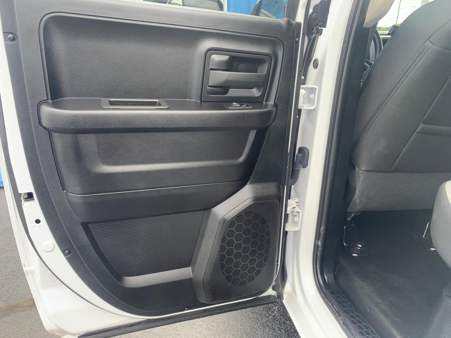 2022 WHITE /GRAY RAM 1500 Classic Tradesman Quad Cab 2WD (1C6RR6FT8NS) with an 5.7L V8 OHV 16V engine, Automatic transmission, located at 506 S. Kingshighway, Cape Girardeau, MO, 63703, (573) 235-5000, 37.294991, -89.553635 - 2022 RAM 1500 Classic Tradesman Quad Cab 2WD 102,xxx miles One Owner 5.7L Hemi 2 Wheel Drive Backup Camera Bluetooth Power windows/locks/mirrors We have financing available and we accept trades! Fill out a credit application on our website or come by today! If you have any questions, give u - Photo#14