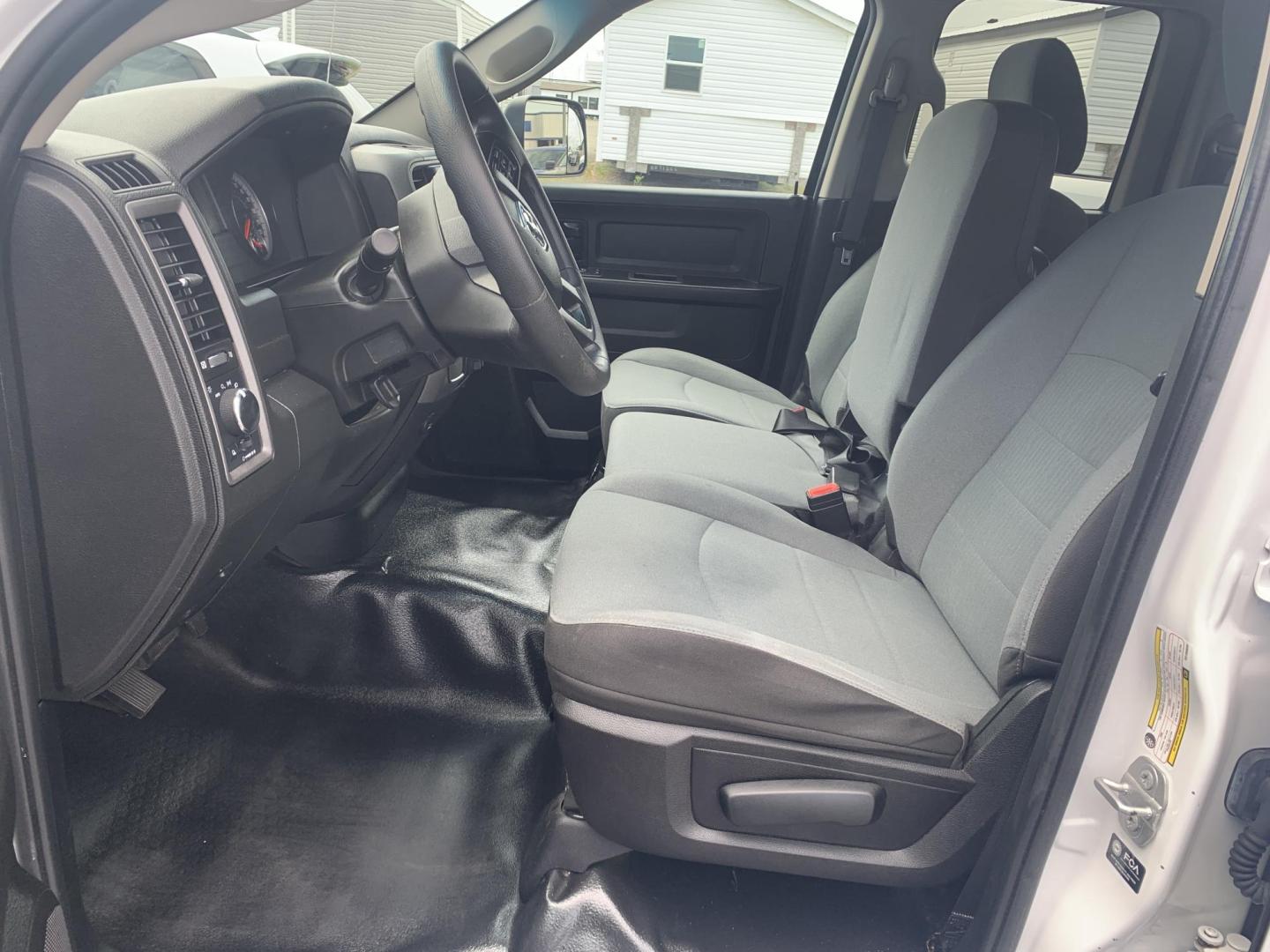 2022 WHITE /GRAY RAM 1500 Classic Tradesman Quad Cab 2WD (1C6RR6FT8NS) with an 5.7L V8 OHV 16V engine, Automatic transmission, located at 506 S. Kingshighway, Cape Girardeau, MO, 63703, (573) 235-5000, 37.294991, -89.553635 - 2022 RAM 1500 Classic Tradesman Quad Cab 2WD 102,xxx miles One Owner 5.7L Hemi 2 Wheel Drive Backup Camera Bluetooth Power windows/locks/mirrors We have financing available and we accept trades! Fill out a credit application on our website or come by today! If you have any questions, give u - Photo#18