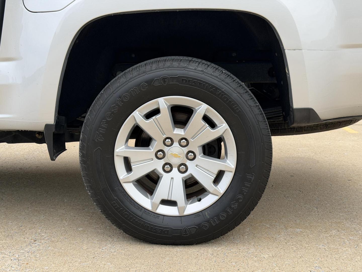 2020 SILVER /Black Chevrolet Colorado LT Crew Cab 2WD (1GCGSCEN6L1) with an 3.6L V6 engine, Automatic transmission, located at 2990 Old Orchard Rd., Jackson, MO, 63755, 37.354214, -89.612106 - 2020 Chevrolet Colorado LT 122xxx miles Rear Wheel Drive 3.6L V6 Automatic Backup Camera Power Driver Seat Bluetooth Remote Start Cruise Power Windows/Locks/Mirrors We have financing available and we accept trades! Fill out a credit application on our website or come by today! If you hav - Photo#38