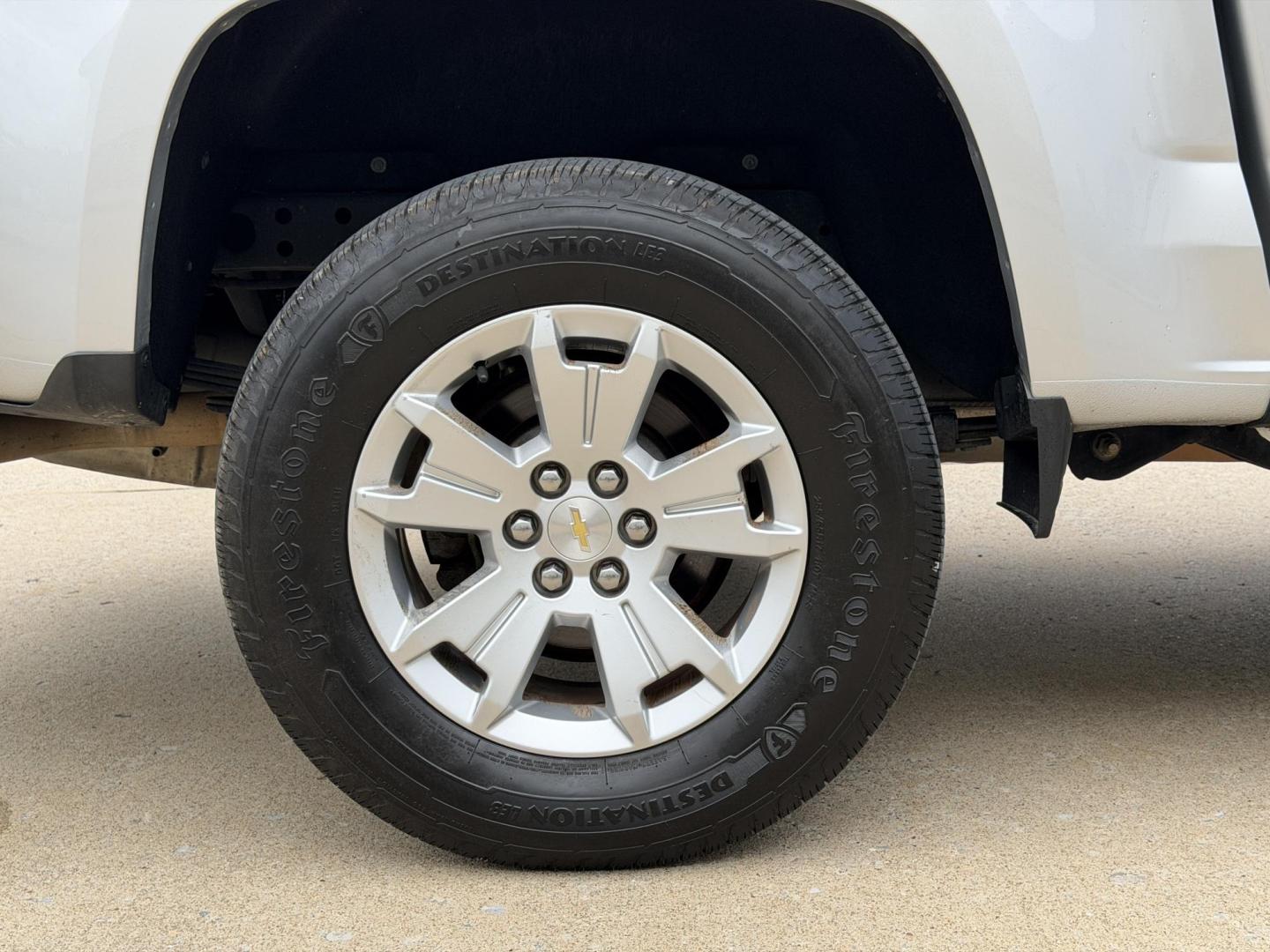 2020 SILVER /Black Chevrolet Colorado LT Crew Cab 2WD (1GCGSCEN6L1) with an 3.6L V6 engine, Automatic transmission, located at 2990 Old Orchard Rd., Jackson, MO, 63755, 37.354214, -89.612106 - 2020 Chevrolet Colorado LT 122xxx miles Rear Wheel Drive 3.6L V6 Automatic Backup Camera Power Driver Seat Bluetooth Remote Start Cruise Power Windows/Locks/Mirrors We have financing available and we accept trades! Fill out a credit application on our website or come by today! If you hav - Photo#39