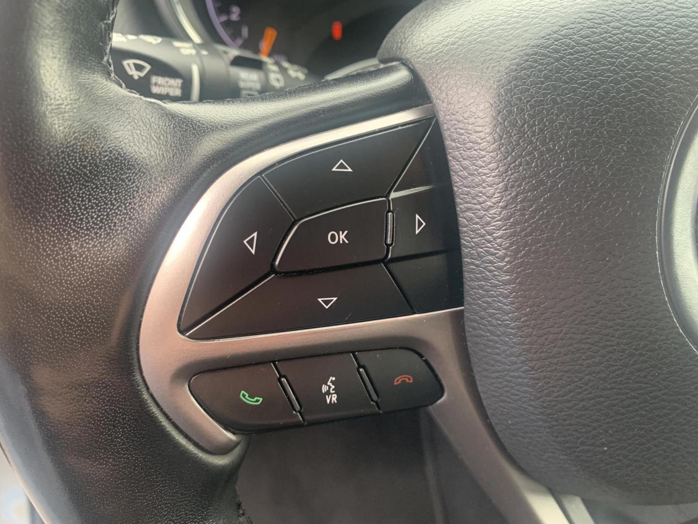2021 GRAY /BLACK Jeep Grand Cherokee Laredo E 4WD (1C4RJFAG2MC) with an 3.6L V6 DOHC 24V engine, Automatic transmission, located at 506 S. Kingshighway, Cape Girardeau, MO, 63703, (573) 235-5000, 37.294991, -89.553635 - 2021 Jeep Grand Cherokee Laredo E 4WD Only 52,xxx miles Heated Seats Heated Steering Wheel Steering Wheel Controls 4 wheel drive Backup Cam Bluetooth Cruise Power Windows/Locks/Mirrors We have financing available and we accept trades! Fill out a credit application on our website or come by - Photo#24